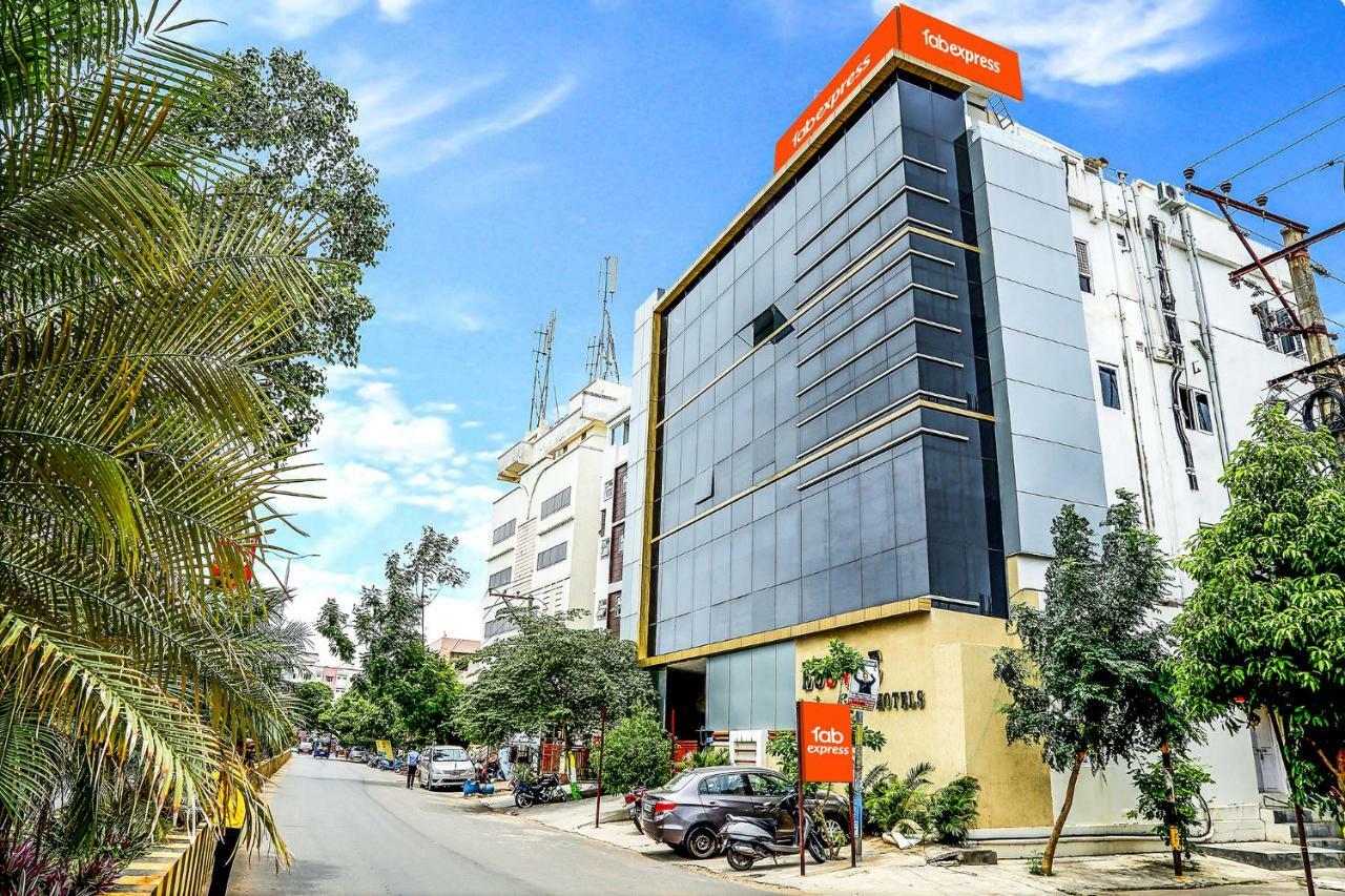 Fabexpress Essvee Mg Road Vijayawada Hotell Eksteriør bilde